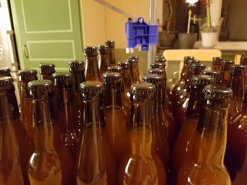 Jonas öl klar för flaska